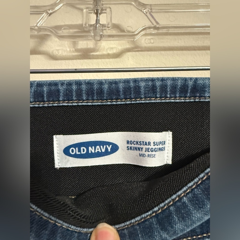 Old Navy Dark Distressed Rockstar Super Skinny Jeggings Mid Rise Jeans 24W - Picture 2 of 5